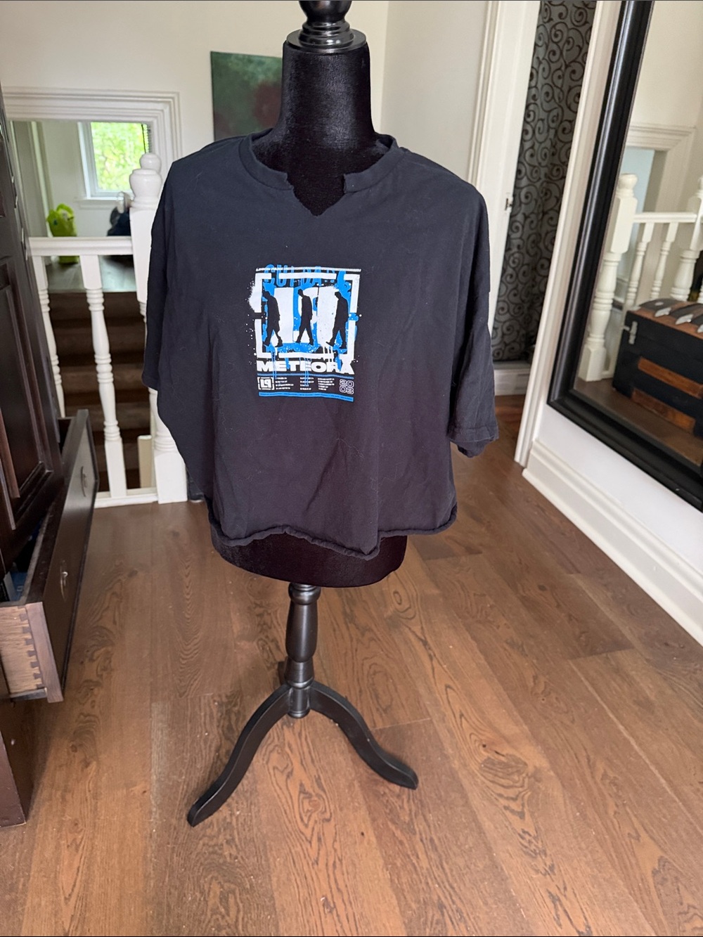 Women’s Black Graphic Crewneck Tee - Blue Print